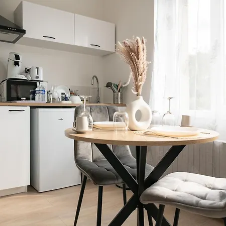 アパート Everman