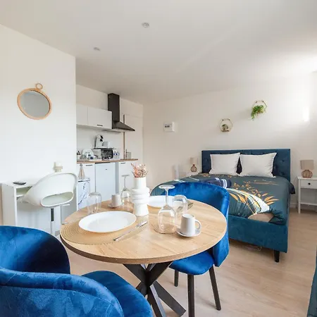 Everman Apartment Anzin